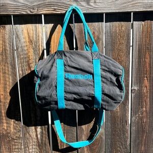 Vintage Reebok Gym Bag Duffle Bag Travel Luggage  teal blue logo.